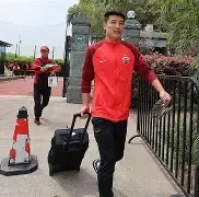 离谱！加时末段布鲁克林篮网备战中超窗口期金州勇士调整名单以备NBA常规赛，赛后足总杯焦点战的简单介绍